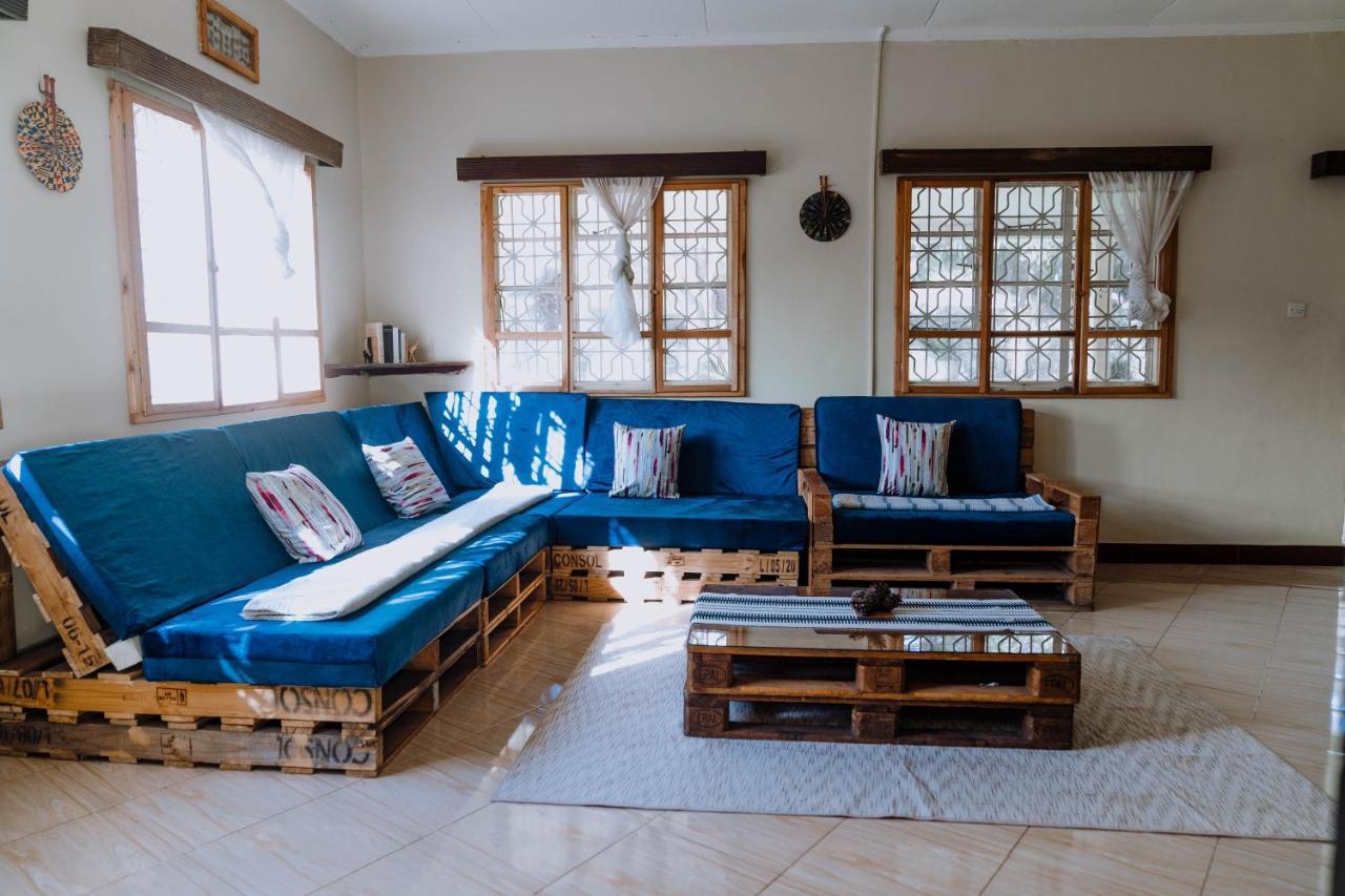 Mkoani Homestay Моши Экстерьер фото